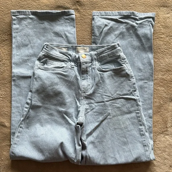 Universal Thread Jeans - Picture 4 of 6